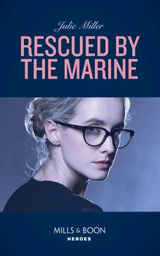 Julie Miller Rescued By The Marine обложка книги