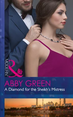 Abby Green A Diamond For The Sheikh's Mistress обложка книги