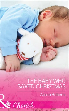 Alison Roberts The Baby Who Saved Christmas обложка книги
