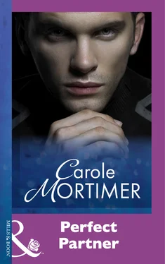 Carole Mortimer Perfect Partner обложка книги