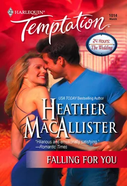 Heather Macallister Falling for You обложка книги