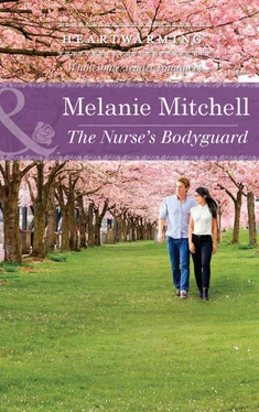 Melanie Mitchell The Nurse's Bodyguard обложка книги