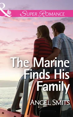 Angel Smits The Marine Finds His Family обложка книги