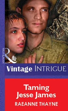 RaeAnne Thayne Taming Jesse James обложка книги
