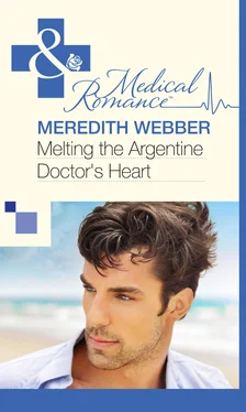 Meredith Webber Melting the Argentine Doctor's Heart обложка книги