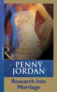 Penny Jordan Research Into Marriage обложка книги