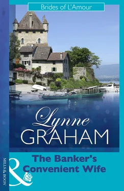 Lynne Graham The Banker's Convenient Wife обложка книги