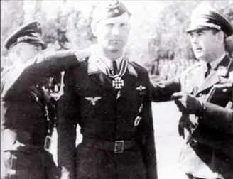 6 августа 1941 года Награждение Железным Крестом лейтенанта Йозефа Похса из - фото 102