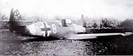 23 октября 1941 года унтерофицер Альфред Гриславски разложил свой Bf 109F4 на - фото 194