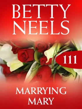 Betty Neels Marrying Mary обложка книги