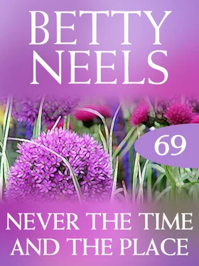 Betty Neels Never the Time and the Place обложка книги