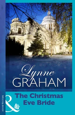 Lynne Graham The Christmas Eve Bride обложка книги