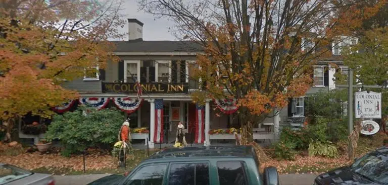 Colonial Inn в которой произошло первое торжественное заседание - фото 14