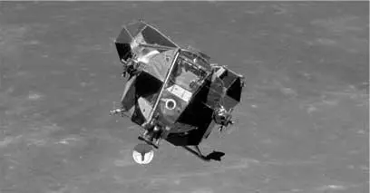 20 Американские астронавты 20 июля 1969 г совершили посадку на поверхность - фото 26