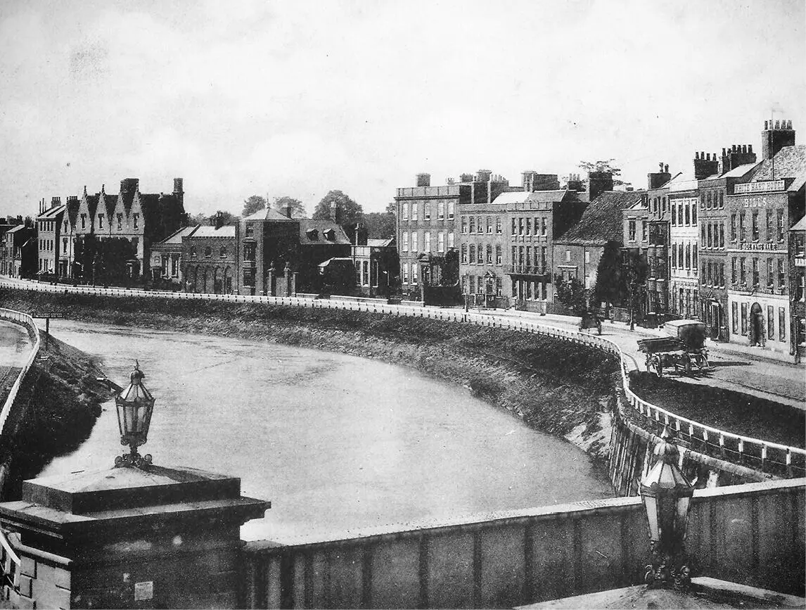 Although Wisbech itself where most of the novels action takes place remains - фото 31