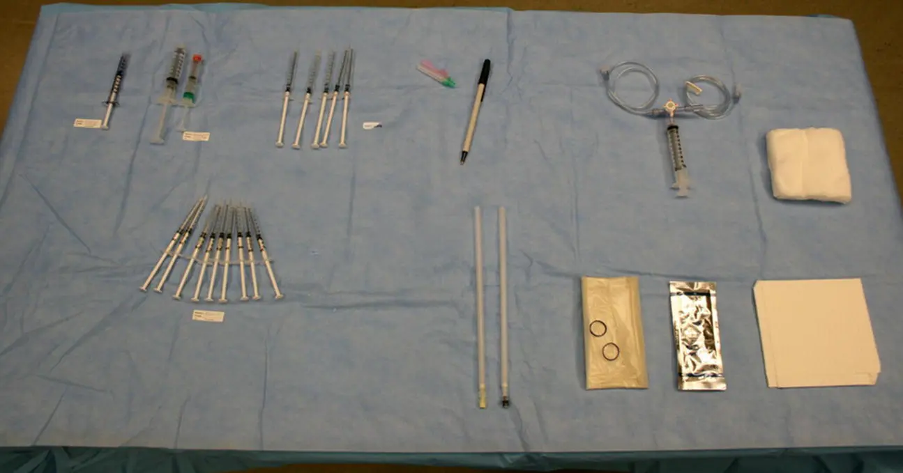 Figure 92 A typical OR procedure table setup for fetal blood transfusion - фото 9
