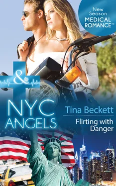 Tina Beckett Nyc Angels: Flirting With Danger обложка книги