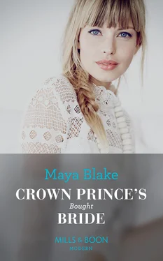 Maya Blake Crown Prince's Bought Bride обложка книги