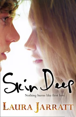 Laura Jarratt Skin Deep обложка книги