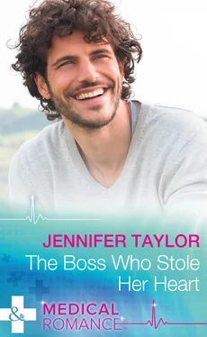 Jennifer Taylor The Boss Who Stole Her Heart обложка книги