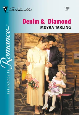 Moyra Tarling Denim and Diamond обложка книги