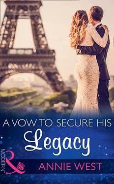 Annie West A Vow To Secure His Legacy обложка книги