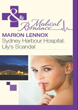 Marion Lennox Sydney Harbour Hospital: Lily's Scandal