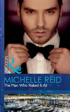 Michelle Reid The Man Who Risked It All обложка книги