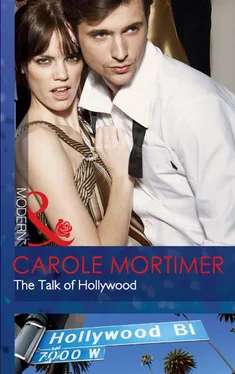 Carole Mortimer The Talk of Hollywood обложка книги