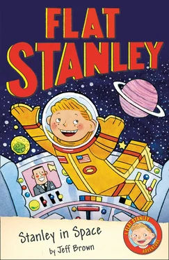 Jeff Brown Flat Stanley in Space обложка книги