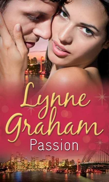 Lynne Graham Passion обложка книги