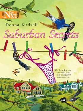 Donna Birdsell Suburban Secrets обложка книги