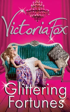 Victoria Fox Glittering Fortunes обложка книги