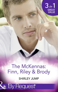 Shirley Jump The Mckennas: Finn, Riley and Brody обложка книги