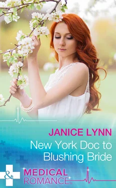 Janice Lynn New York Doc To Blushing Bride обложка книги