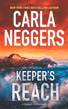 Carla Neggers Keeper's Reach обложка книги