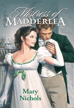 Mary Nichols Mistress Of Madderlea обложка книги