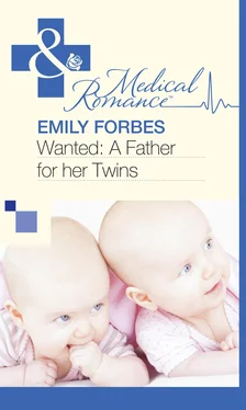 Emily Forbes Wanted: A Father for her Twins обложка книги