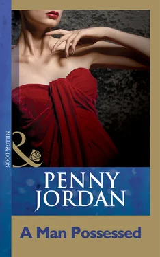 Penny Jordan A Man Possessed обложка книги