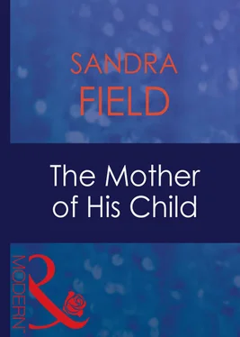 Sandra Field The Mother Of His Child обложка книги