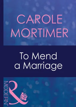 Carole Mortimer To Mend A Marriage обложка книги