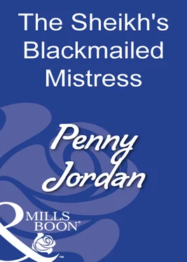 Penny Jordan The Sheikh's Blackmailed Mistress обложка книги