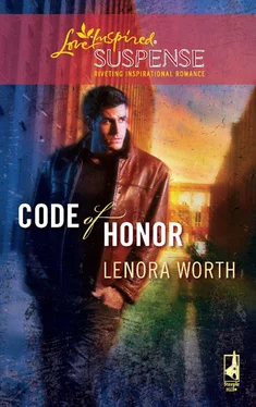 Lenora Worth Code of Honor обложка книги