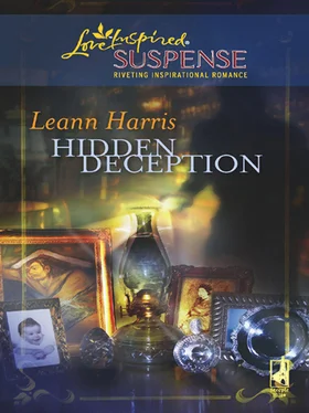 Leann Harris Hidden Deception обложка книги