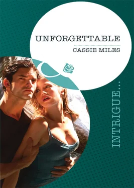 Cassie Miles Unforgettable обложка книги