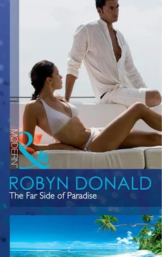 Robyn Donald The Far Side of Paradise обложка книги