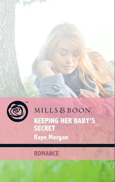 Raye Morgan Keeping Her Baby's Secret обложка книги