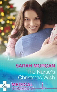 Sarah Morgan The Nurse's Christmas Wish обложка книги