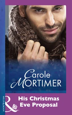 Carole Mortimer His Christmas Eve Proposal обложка книги
