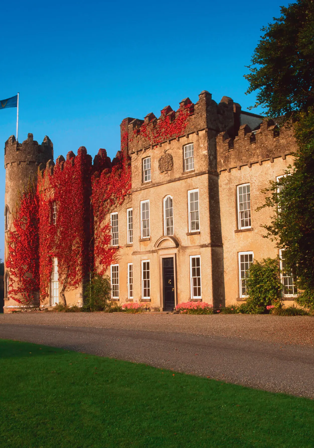 Ballintober Castle BALLINTOBER COUNTY ROSCOMMON wwwroscommonie A large - фото 16